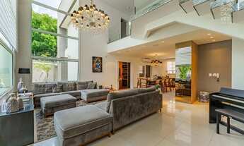 Imagem 2: Casa em Condomínio no Plaza Mayor, 03 Suítes, 04 Vagas, Santa Felicidade, Curitiba