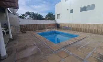 Imagem: Casa tipo Village reformada em Vilas do