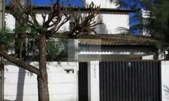 Imagem: CASA EM CAPIM MACIO