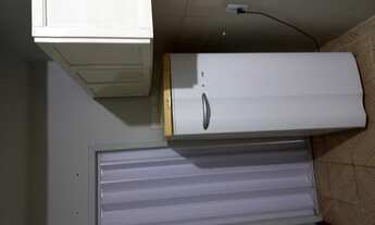 Imagem 3: Linda Kit Net com móveis básicos no Bairro Pantanal a pouquíssimos minutos da UFSC