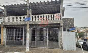 Imagem: Sobrado frontal com 02 quartos e 03 vagas