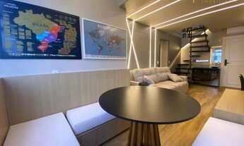 Imagem 3: Cobertura Duplex totalmente mobiliada com 2 suítes e vista parcial mar em Jurerê Internaci