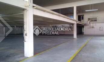 Imagem 7: PORTO ALEGRE - Prédio Inteiro - Navegantes