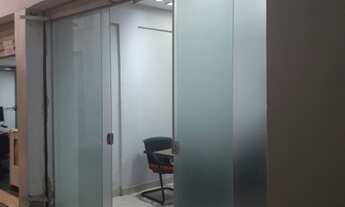 Imagem 6: Alugo Loja com lavabo e mezanino com divisória no Edifício Viena - Floresta - BH/MG