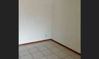 Imagem 5: Casa com 02 quartos e quintal atrás no Village Sta. Helena