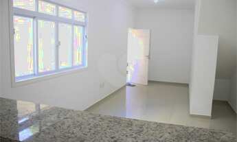 Imagem 1: Sobreposta baixa com 3 dormitórios na Vila Belmiro em Santos