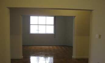 Imagem 7: Apartamento para aluguel possui 220 metros quadrados com 4 quartos