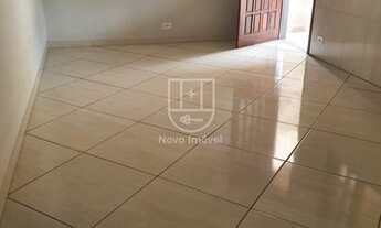 Imagem 2: Casa com três dormitórios na Vila São Benedito - Pindamonhangaba