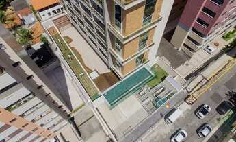 Imagem 4: Área de lazer completa, com deck, Jacuzzi e Piscina com borda infinita; Salão gourmet; Aca