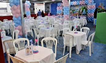 Imagem 3: Prédio ADE de Águas Claras com loja e apartamentos