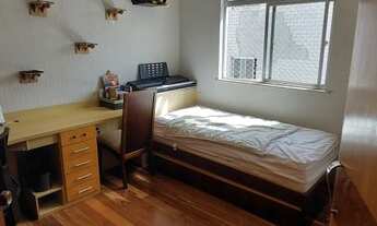 Imagem 4: Apartamento com excelente localização e muitos armários!