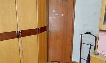 Imagem 6: Apartamento com excelente localização e muitos armários!