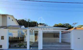 Imagem 2: Luxuosa Casa Mobiliada com Edícula e Piscina - São José/SC