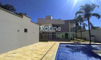 Imagem: Casa à venda, 7 quartos, 5 suítes, 11