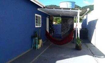 Imagem 4: Casa na região de Florianópolis, um pedaço do paraíso com 2 dormitórios no Ribeirão da Ilh