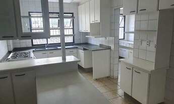 Imagem 7: Amplo apartamento, 4 quartos, 2 suítes, 2 vagas e escaninho!! 1º andar.!