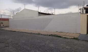 Imagem 2: Casa na Aruana Casa com 3 dormitórios