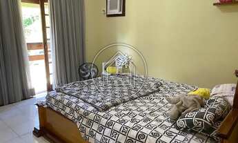 Imagem 2: Casa para venda possui 234 metros quadrados com 5 quartos em Piratininga - Niterói - RJ