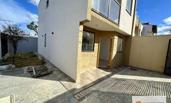 Imagem 2: Casa geminada de esquina com entrada independente com 3 quartos sendo 01 com suite à venda