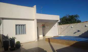 Imagem: Casa para venda possui com 2 quartos em