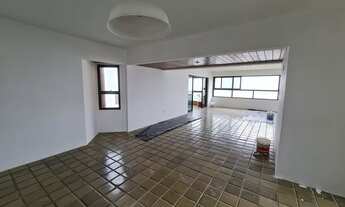 Imagem 5: Apartamento - Beira Mar de Candeias - 04 Qts/01 Suíte - C/Planejados - Varanda - Piscina