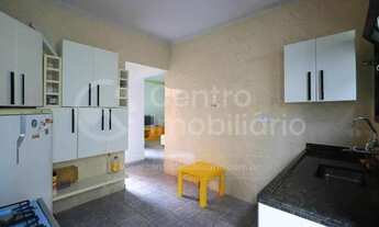 Imagem 5: CASA com 3 quartos em Peruíbe, no bairro Estancia Balnearia Maria Helena Novaes