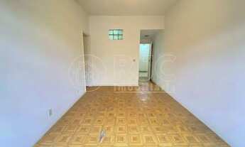 Imagem 2: Apartamento para venda tem 70 metros quadrados com 2 quartos em Maracanã - Rio de Janeiro