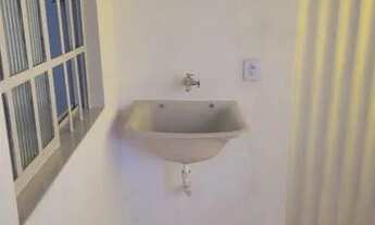 Imagem 2: Alugo quitinete para moças e senhoras solteiras