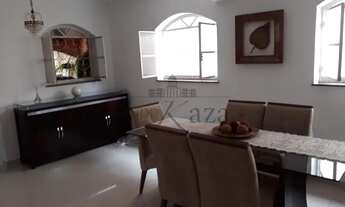 Imagem 2: Casa - Bosque dos Eucaliptos - 4 Dormitórios - 180m²