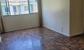 Imagem 5: Apartamento para venda possui 65 metros quadrados com 2 quartos em Catete - Rio de Janeiro