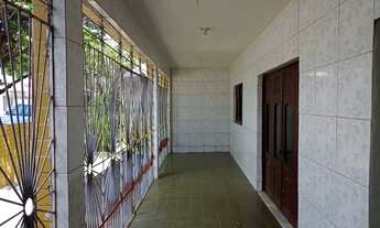 Imagem 3: Casa para venda tem 200 metros quadrados com 3 quartos