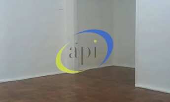 Imagem 2: Charmosa Kitnet funcional localizada na Praia do Flamengo Ampla, bem ventilada, próximo a