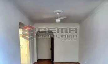 Imagem 7: Apartamento : / Residencial / Glória