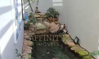 Imagem 2: Casa para Venda em Curitiba, Tarumâ, 3 dormitórios, 1 suíte, 4 banheiros, 2 vagas