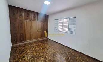 Imagem 9: Casa com piscina para alugar no Champagnat