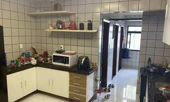 Imagem 3: Apartamento para aluguel e venda possui 170 metros quadrados com 3 quartos