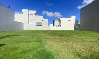 Imagem 2: Porto Alegre - Terreno Padrão - Hípica