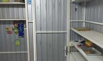 Imagem 6: Vende se ou troca uma Banca de zinco para retirar do local