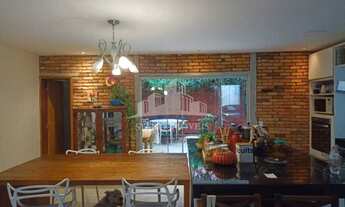 Imagem 2: Imperdível, Grajau, Rua Gurupi, Maravilhosa, Casa Duplex, sala 4 quartos sendo 1 suíte, va