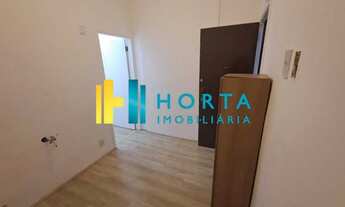 Imagem: Conjugado frente e claro, localizado próximo