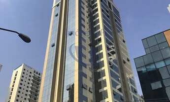 Imagem 2: Sala de 240m² com 8 vagas e 8 banheiros !!