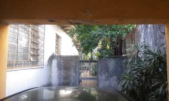 Imagem 2: Casa para venda tem 289 metros quadrados com 4 quartos em Setor Central - Goiânia - GO