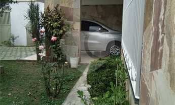 Imagem 2: Casa terrea com 3 dormitórios para venda no bairro Vila Galvão em São Paulo