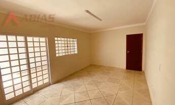 Imagem 2: Casa de 3 quartos para compra - Parque Santa Felícia Jardim - São Carlos