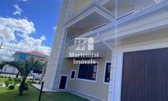 Imagem: Casa com 04 Dormitórios