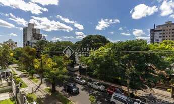 Imagem 2: Apartamento para venda possui 71 metros quadrados com 2 quartos em Petrópolis - Porto Aleg