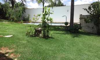 Imagem 6: Condomínio, portaria 24 horas sitio de esquina medindo 2.000m²