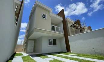 Imagem: Casa Duplex em Rua Privativa, Próximo Centro