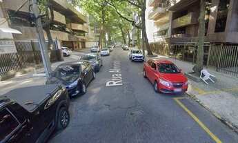 Imagem 2: Apartamento com 2 dormitórios à venda, 60 m² por R$ 900.000 - Leblon - Rio de Janeiro/RJ