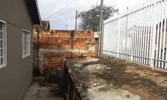 Imagem 2: Casa com 2 dormitórios para alugar, 70 m² por R$ 680,00/mês - Leonor - Londrina/PR